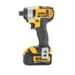 dewalt-245w-dcf830l2-m2-compact-impact-wrench-industrial-durable-high-performance-reliable